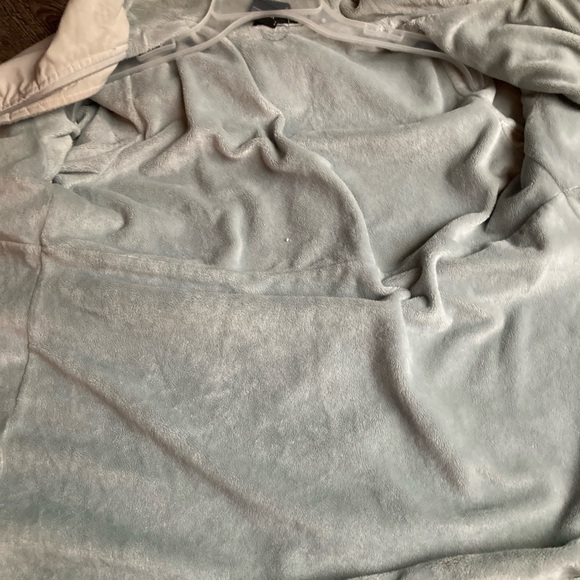 Used* - Picture 2 of 3